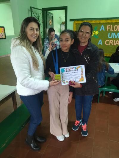 Escola Padre Gerson Galvino de Laranjeiras entrega Certificados e Medalhas aos Alunos Pelo 1º Lugar no IDEB 2024